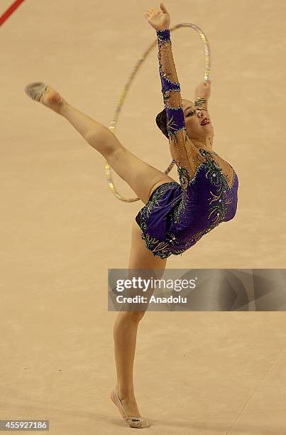 Md Rostom Sara Rostom Photos and Premium High Res Pictures - Getty Images