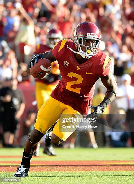 Adoree' Jackson of the USC Trojans reacts after his touchodwn to take a 31-7 lead over the Fresno State Bulldogs during the second quarter at Los...