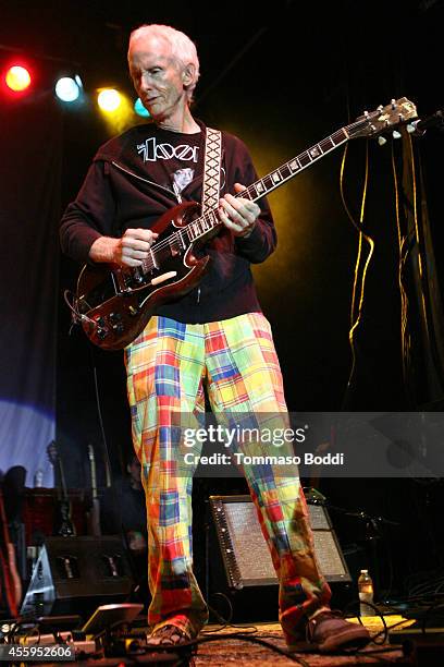 Musician Robby Krieger performs at the 7th annual Scott Medlock-Robby Krieger Invitational & All-Star Concert benefiting St. Jude held at Moorpark...