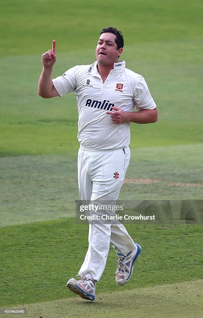 Essex v Worcestershire - LV County Championship