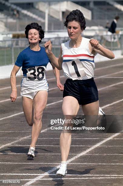 Dorothy Hyman of Great Britain in action at the Women's Amateur Athletics Association Championships at White City Stadium on 4th July 1964.