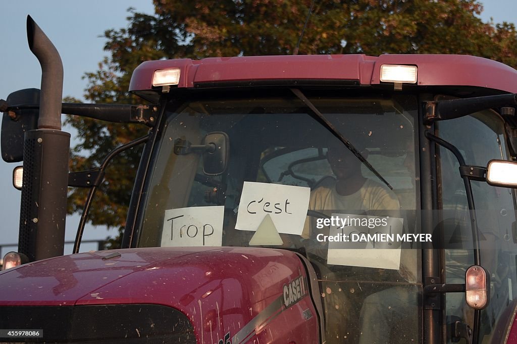 FRANCE-POLITICS-SOCIAL-TAX-FARMERS