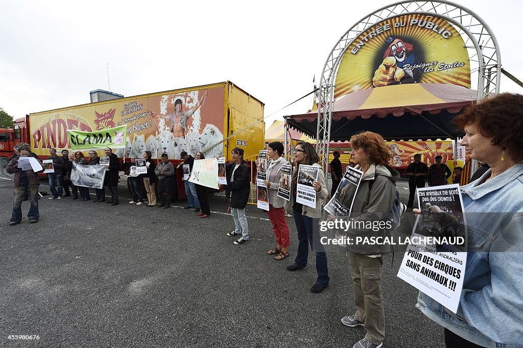 FRANCE-CIRCUS-PINDER-ANIMALS