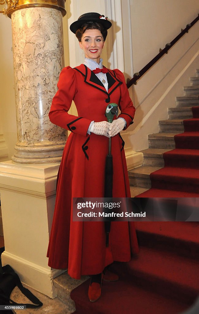 Mary Poppins Musical Photo Rehearsal