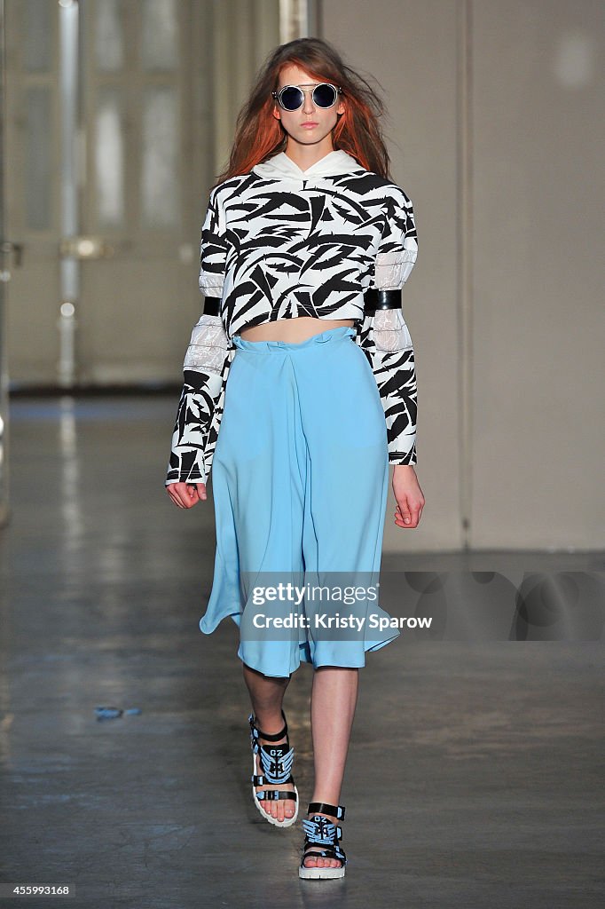 Ground Zero : Runway - Paris Fashion Week Womenswear Spring/Summer 2015