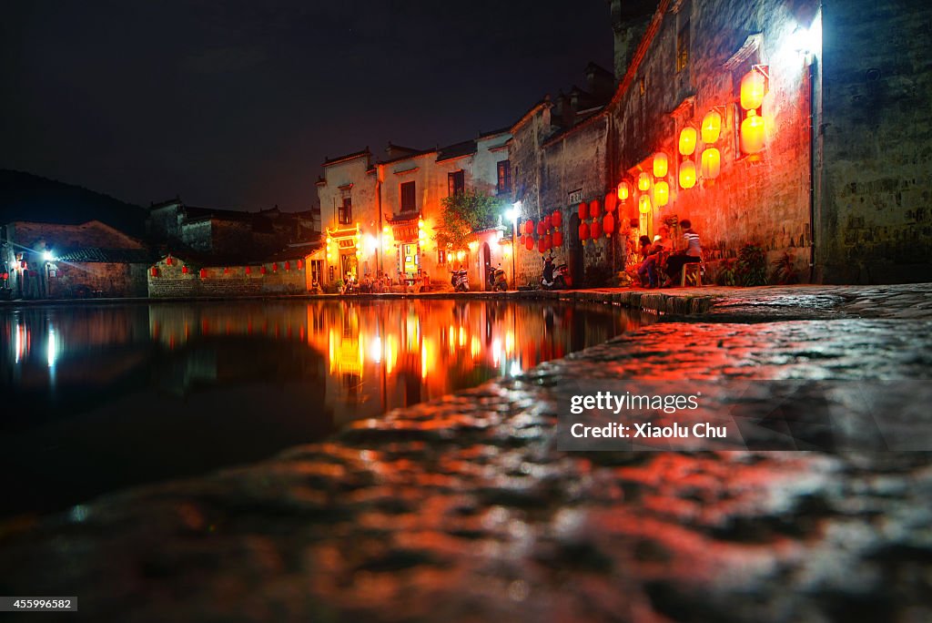 Daily Life In Hongcun Village