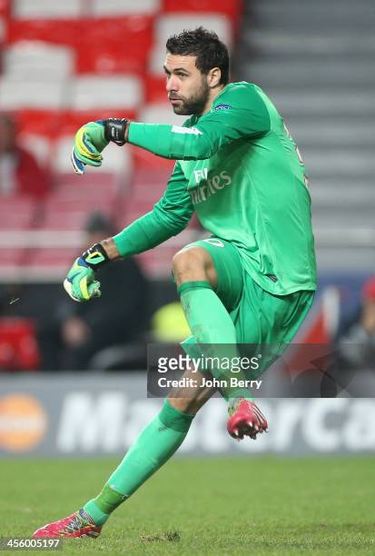 Salvatore Sirigu, goalkeeper of PSG in action during the UEFA Champions League match between SL Benfica and Paris Saint-Germain FC at the Estadio de...