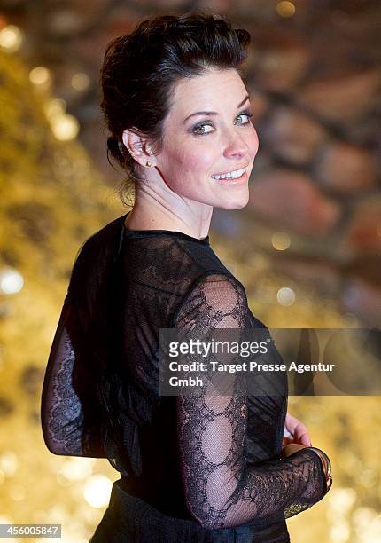 Evangeline Lilly attends the German premiere of the film 'The Hobbit: The Desolation Of Smaug' at Sony Centre on December 9, 2013 in Berlin, Germany.