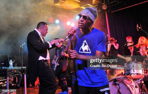 Dle Rapper Del Tha Funkee Homosapien Photos and Premium High Res Pictures - Getty ...