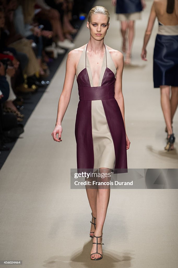 Guy Laroche : Runway - Paris Fashion Week Womenswear Spring/Summer 2015