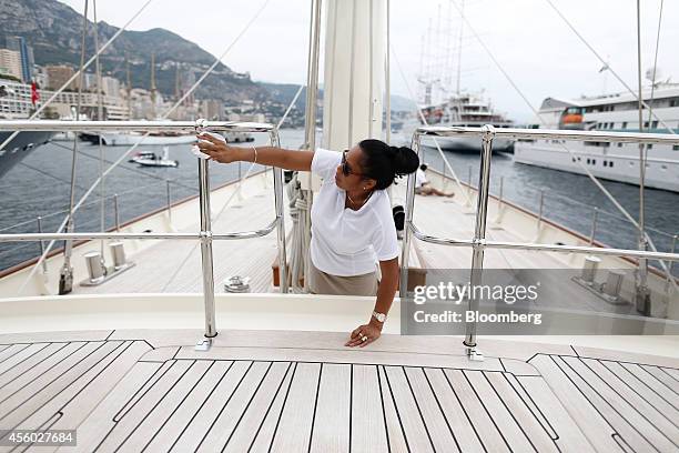 Yatch Railing 1,382 Yacht Railing Stock Photos, High-Res Pictures, and Images - Getty ...
