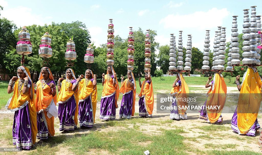 INDIA-CULTURE-DANCE