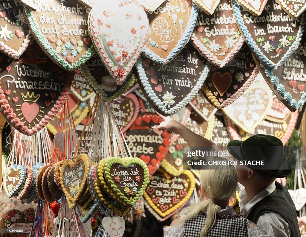 GERMANY-LIFESTYLE-BEER FESTIVAL-OKTOBERFEST