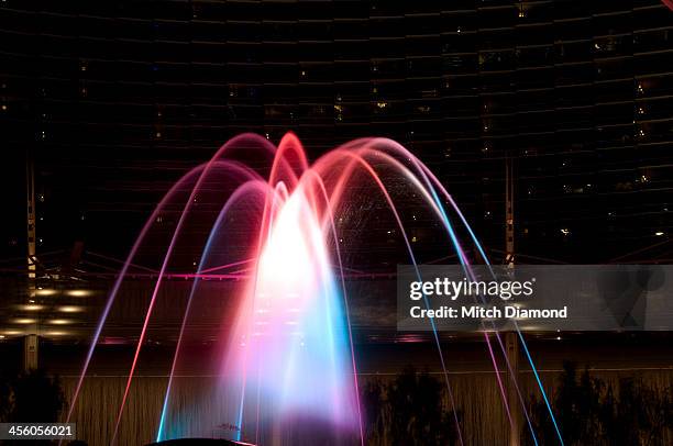 aria hote and fountain - citycenter las vegas stock pictures, royalty-free photos & images