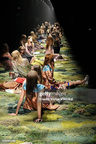 Model walks the runway during the Dries Van Noten Ready to Wear show as part of Paris Fashion Week Womenswear Spring/Summer 2015 on September 24,...