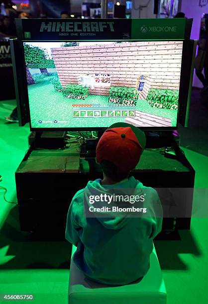 Computer Playing Mc 54 The Egx Computer Gaming Event Stock Photos, High-Res Pictures, and ...