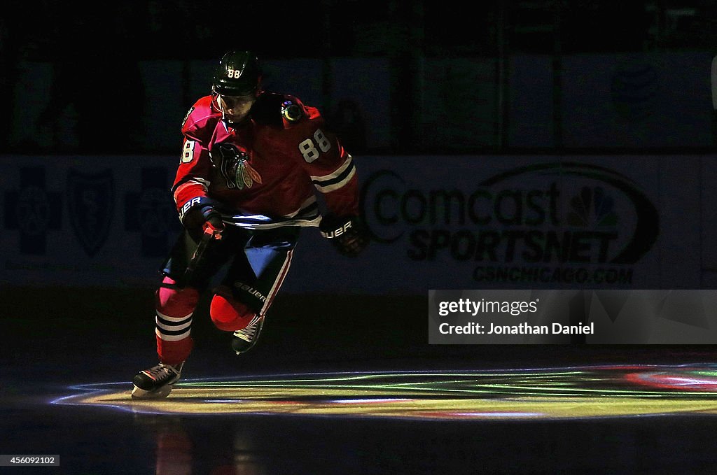 Detroit Red Wings v Chicago Blackhawks