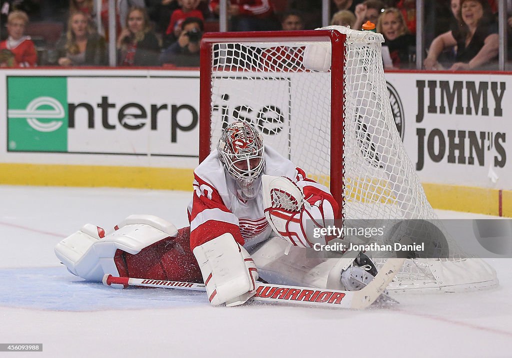 Detroit Red Wings v Chicago Blackhawks