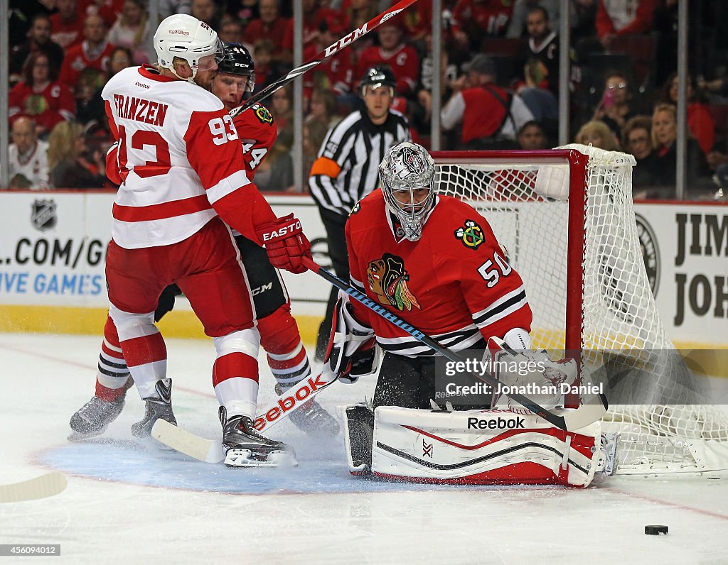 Detroit Red Wings v Chicago Blackhawks