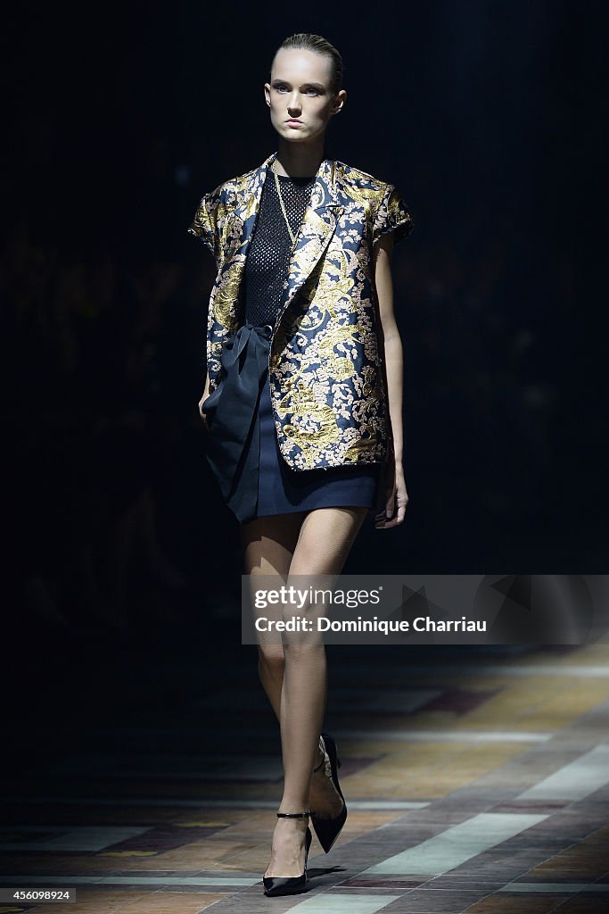 Lanvin : Runway - Paris Fashion Week Womenswear Spring/Summer 2015