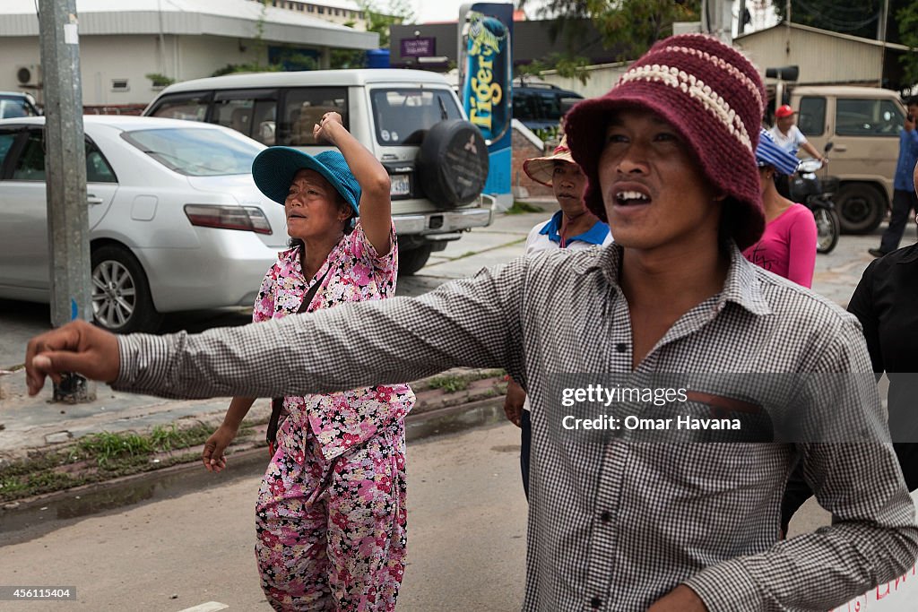 Protesters Gather Outside The Australian Embassy In Cambodia Ahead Of Refugee Deal