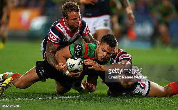 Ben Te'o of the Rabbitohs scores a try during the First Preliminary Final match between the South Sydney Rabbitohs and the Sydney Roosters at ANZ...