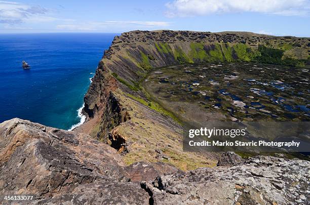 rano kau - hanga roa stock pictures, royalty-free photos & images