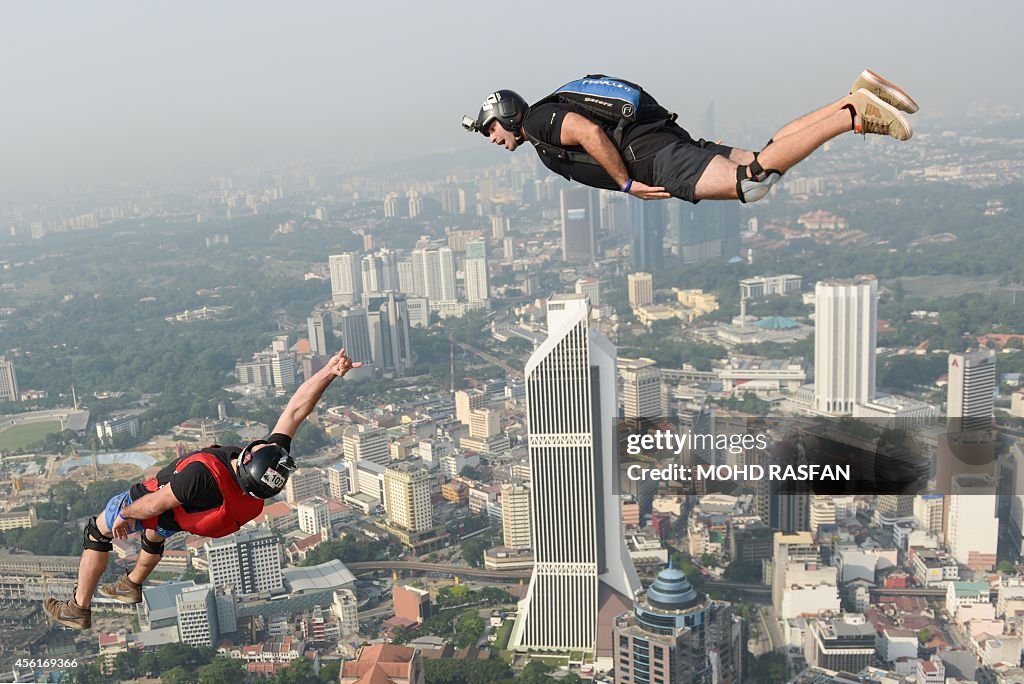 MALAYSIA-LIFESTYLE-BASEJUMPING