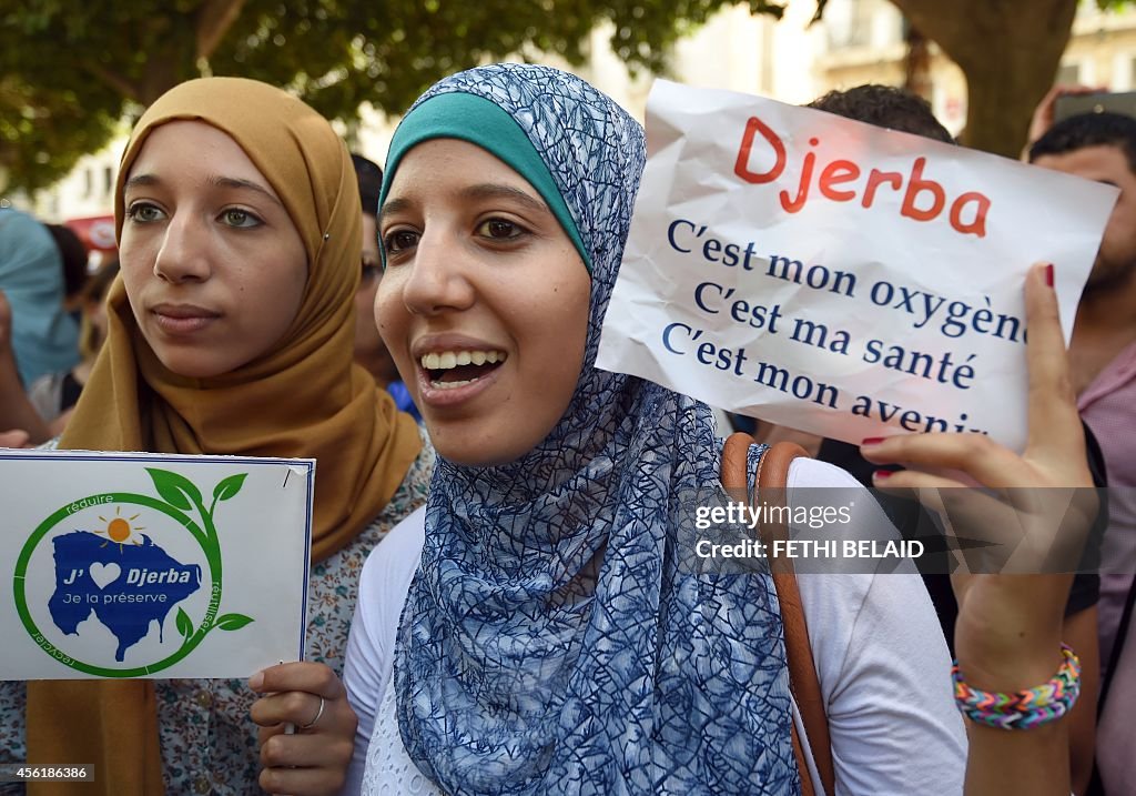 TUNISIA-TOURISM-ECONOMY-ENVIRONMENT-DEMO