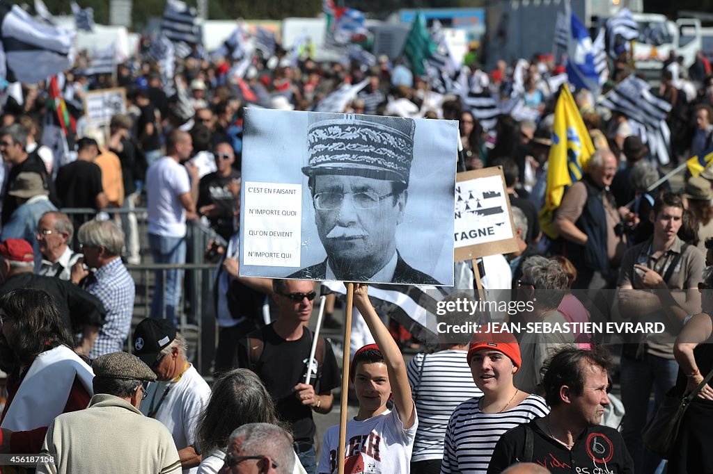 FRANCE-POLITICS-REGION-BRITTANY-DEMO