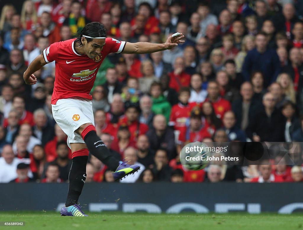 Manchester United v West Ham United - Premier League