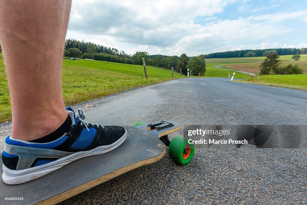 YouTube Bloggers Skate Across Germany