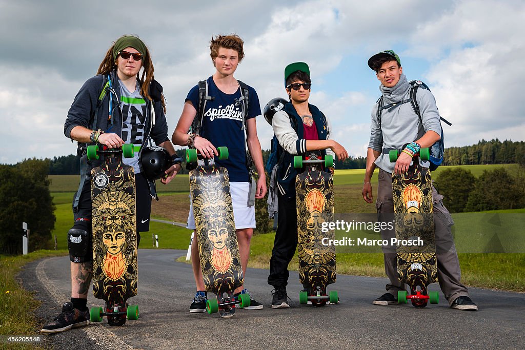 YouTube Bloggers Skate Across Germany