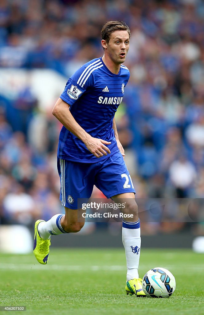 Chelsea v Aston Villa - Premier League