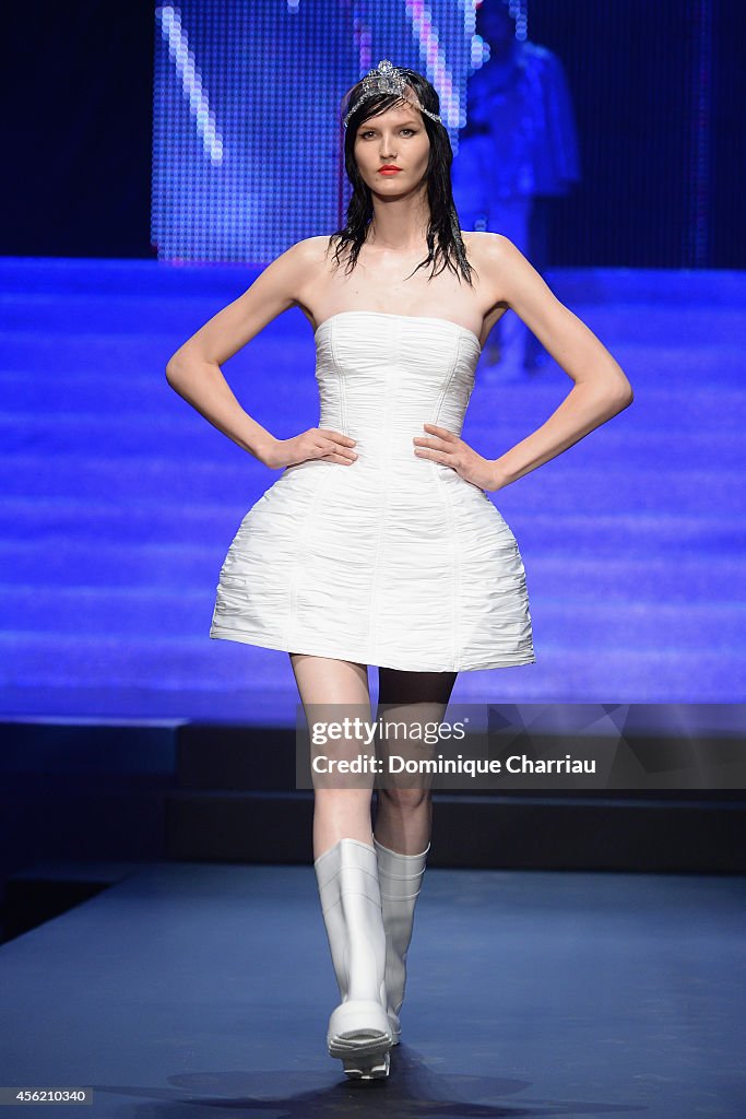 Jean Paul Gaultier : Runway - Paris Fashion Week Womenswear Spring/Summer 2015