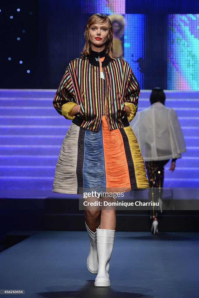 Jean Paul Gaultier : Runway - Paris Fashion Week Womenswear Spring/Summer 2015