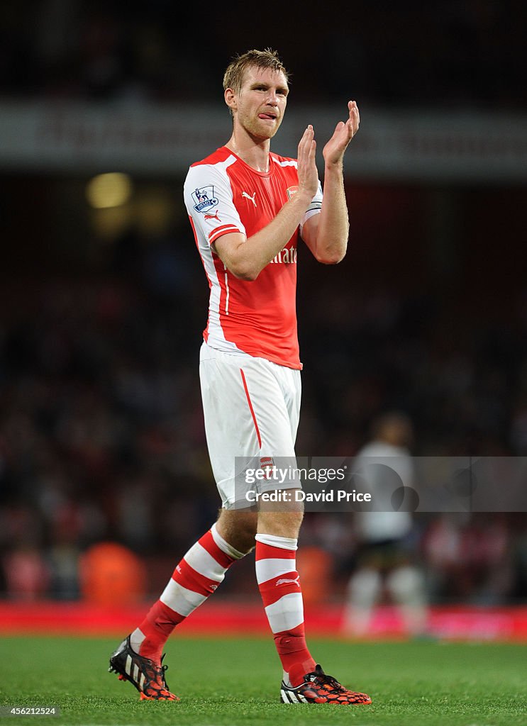 Arsenal v Tottenham Hotspur - Premier League