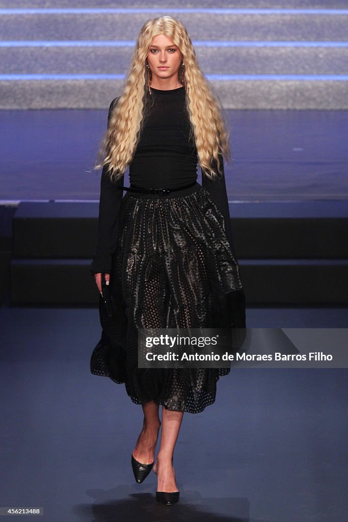 Jean Paul Gaultier : Runway - Paris Fashion Week Womenswear Spring/Summer 2015