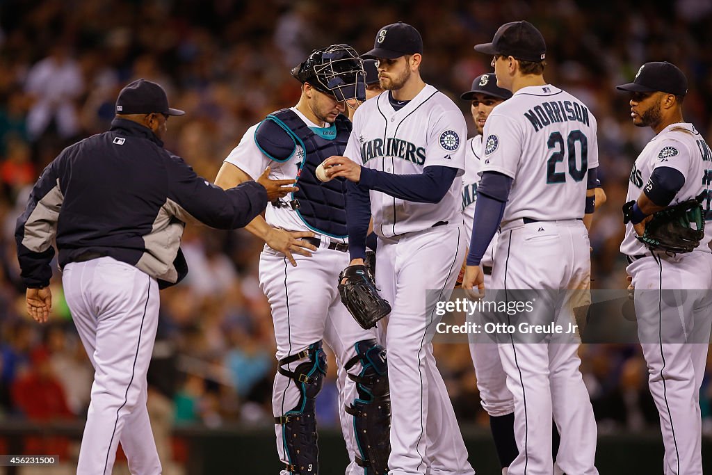 Los Angeles Angels of Anaheim v Seattle Mariners