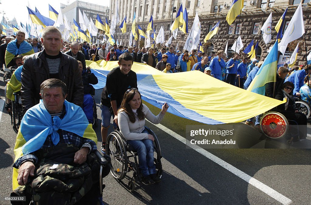 Disabled people organize peace walk in Kiev