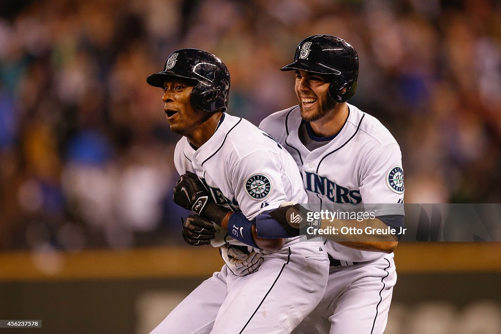 Los Angeles Angels of Anaheim v Seattle Mariners