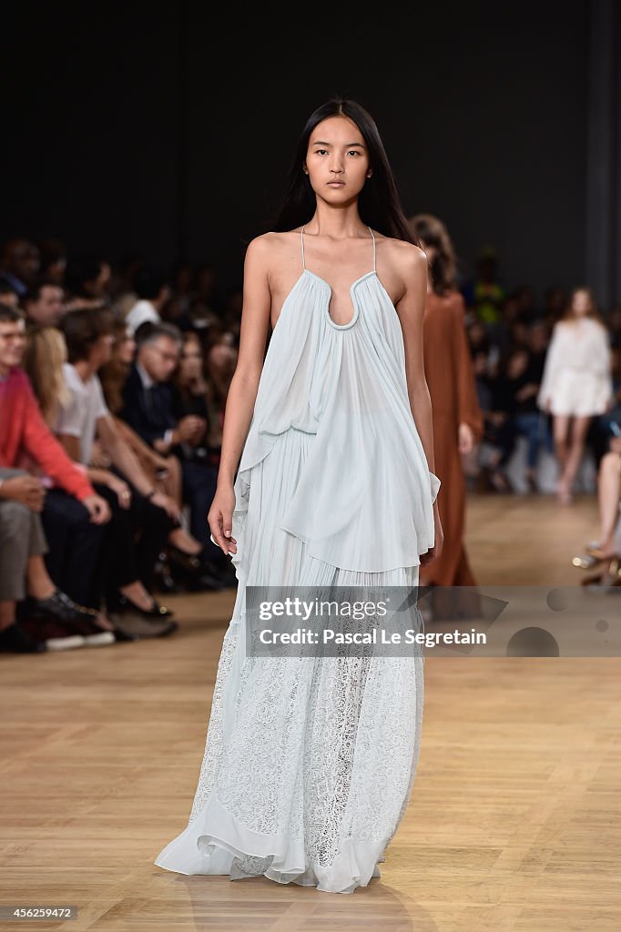 Chloe : Runway - Paris Fashion Week Womenswear Spring/Summer 2015