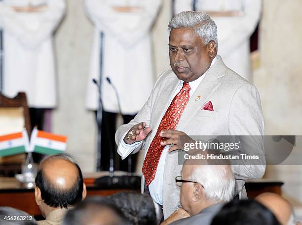 Director Ranjit Sinha with Union Minister of Home Affairs Raj Nath Singh, LK Advani, Anant Kumar during the swearing-in ceremony of Justice H L...