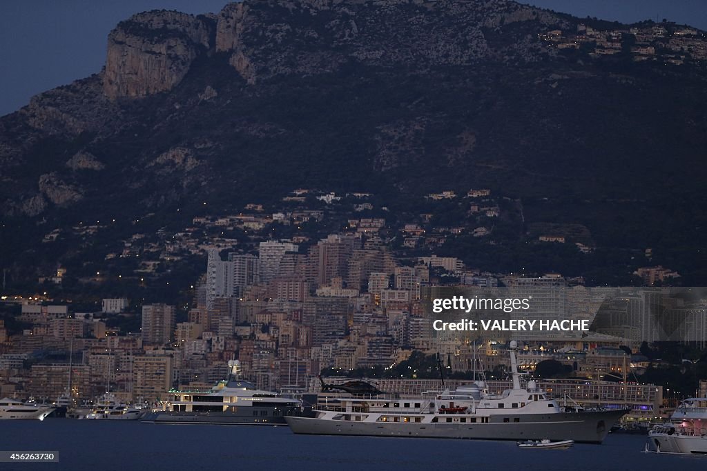 MONACO-YACHT-FEATURE