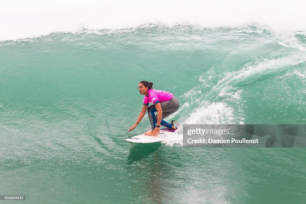 Roxy Women's Pro Surfing