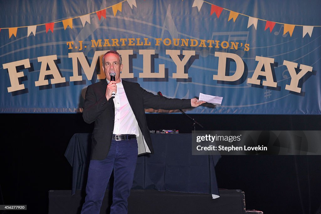 T.J. Martell Foundation's 15th Annual Family Day Honoring Tom Corson, President & COO Of RCA Records And His Family - Performance