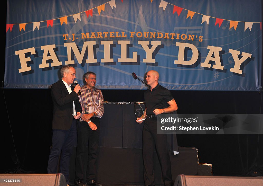 T.J. Martell Foundation's 15th Annual Family Day Honoring Tom Corson, President & COO Of RCA Records And His Family - Performance