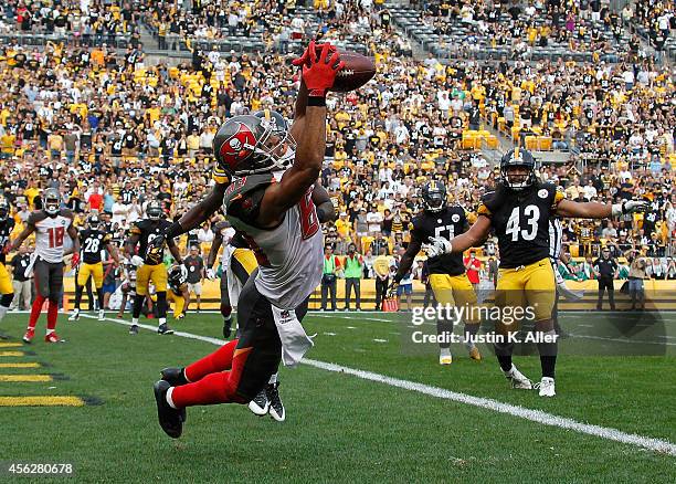 Vincent Jackson of the Tampa Bay Buccaneers catches a game winning touchdown in the fourth quarter against the Pittsburgh Steelers at Heinz Field on...