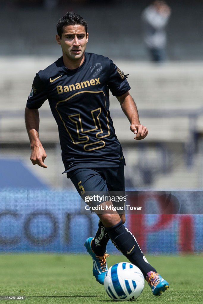 Pumas UNAM v Chiapas - Apertura 2014 Liga MX