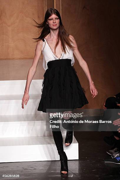 Model walks the runway during the Givenchy show as part of the Paris Fashion Week Womenswear Spring/Summer 2015 on September 28, 2014 in Paris,...